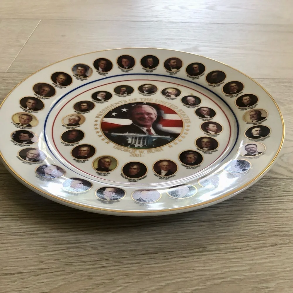 Presidents of the United States with 2001 George W. Bush 22K Gold Plate